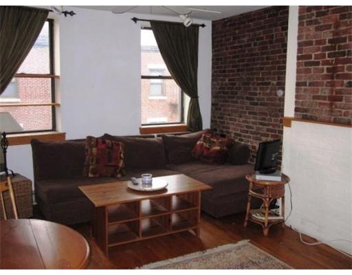 13 Thacher Ct unit 5, Boston, MA 02113 - photo 1