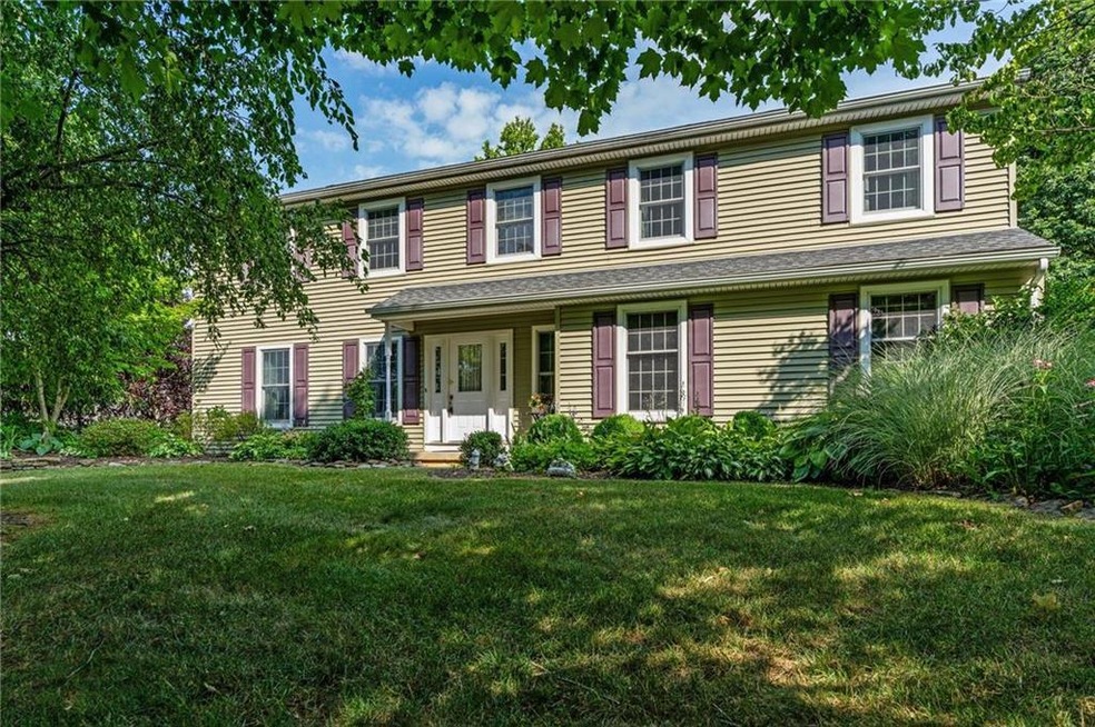 5361 Townsquare Dr, Macungie, PA 18062 - photo 1