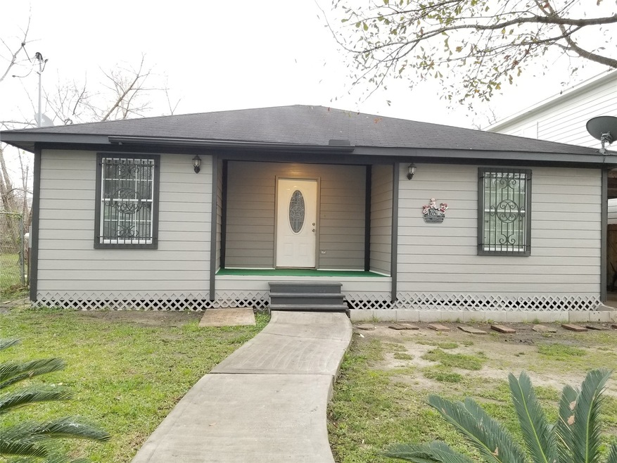 7029 Eastwood St, Houston, TX 77021 - photo 1