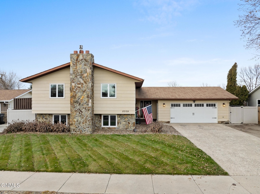 2309 14th Ave W, Williston, ND 58801 - photo 1