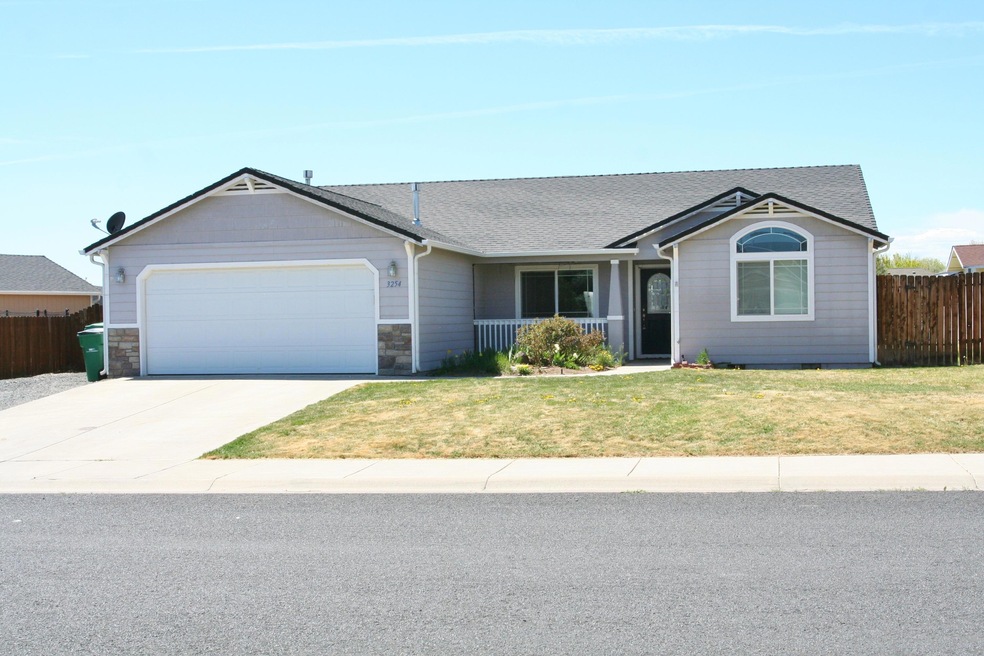 3245 Barnes Way 01