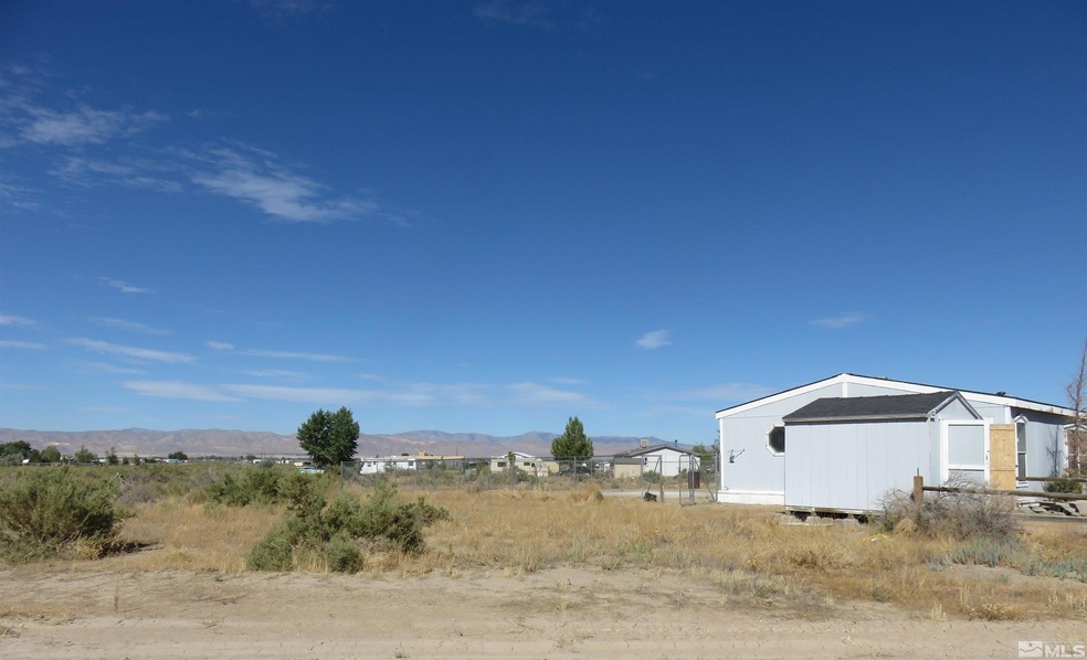 15 Ny-Jo Ln, Yerington, NV 89447 - photo 1