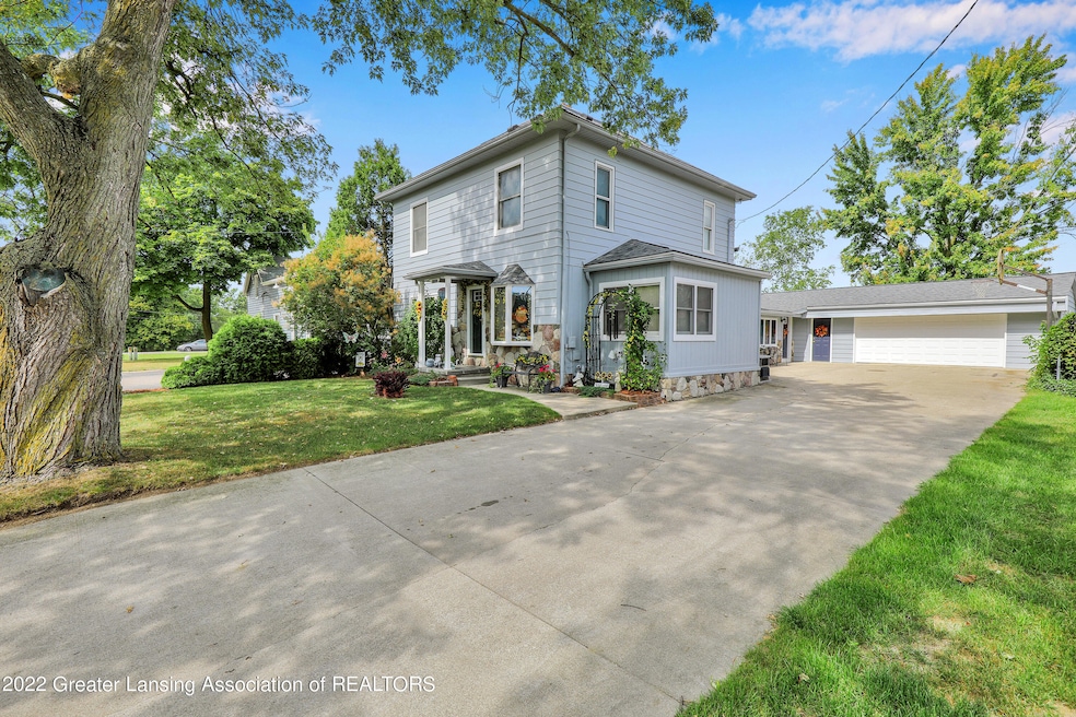 11717 E Lennon Rd, Lennon, MI 48449 - photo 1