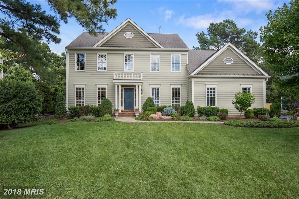 8703 Winthrop Dr, Alexandria, VA 22308 - photo 1