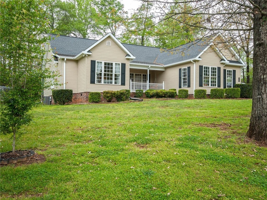 1127 Hamlin Road