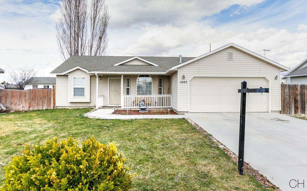 1605 S Woodland Dr, Nampa, ID 83686 - photo 1