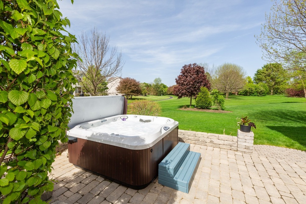 12 Georgetown Ct, Algonquin, IL 60102 - photo 1