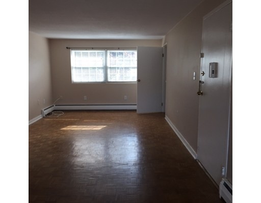 10 Washington Ave, Andover, MA 01810 - photo 1