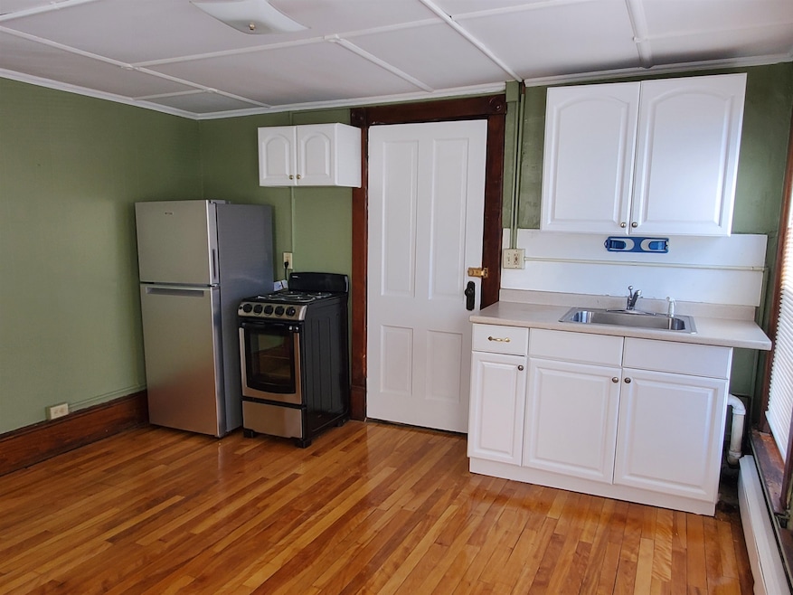 For Rent $795/month