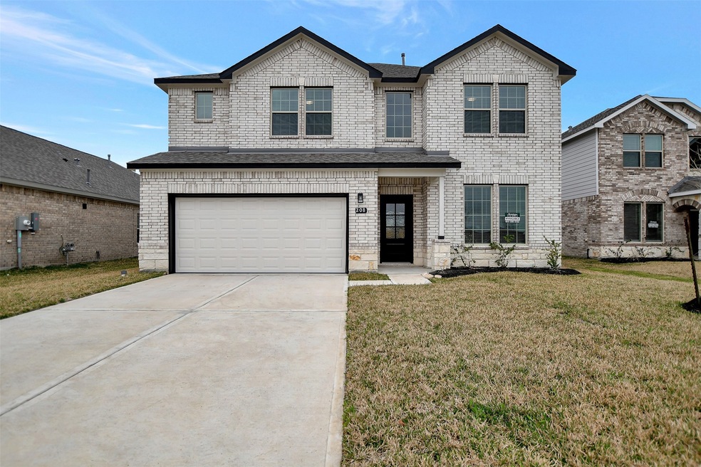 208 Eagleville Dr, Alvin, TX 77511 - photo 1