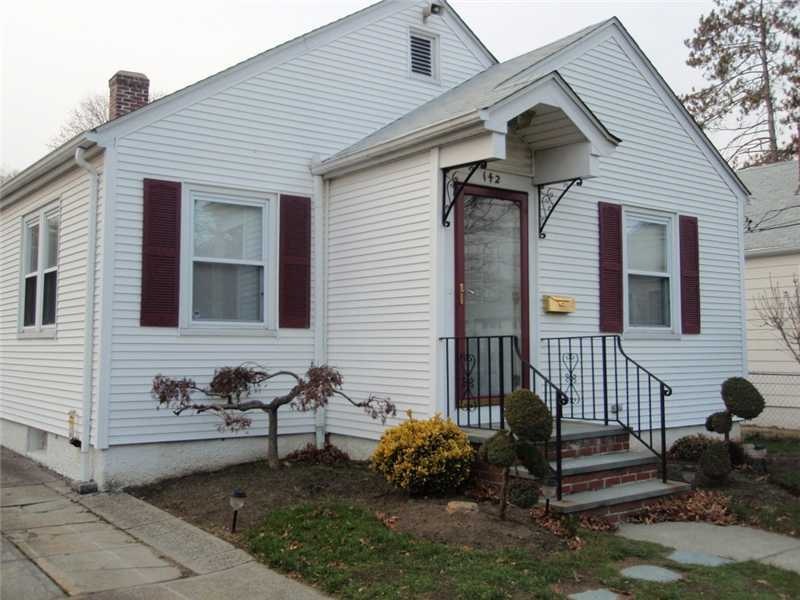 142 Gentian Ave, Providence, RI 02908 - photo 1