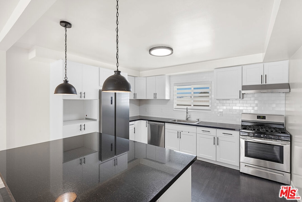 25226 Loytan St unit C, Torrance, CA 90505 - photo 1