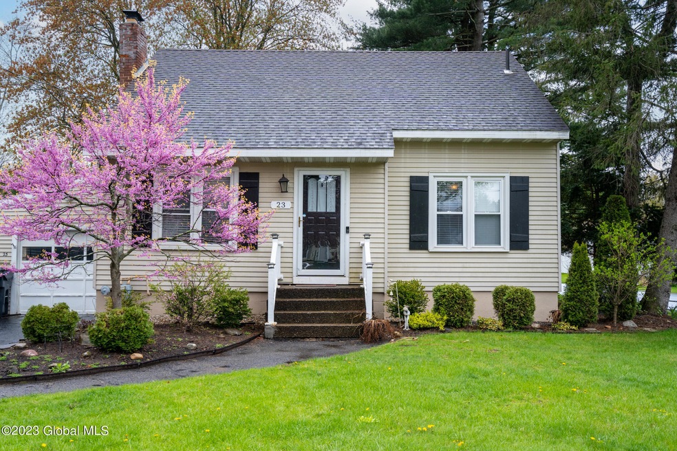 23 Bayberry Rd, Schenectady, NY 12306 - photo 1