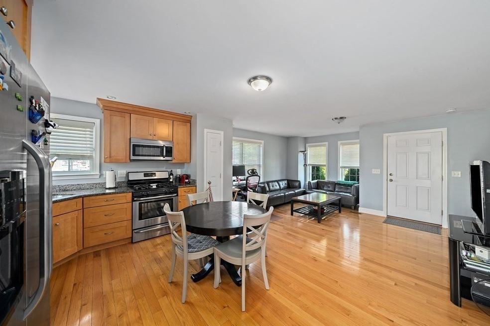 129 Main St unit 129, Quincy, MA 02169 - photo 1