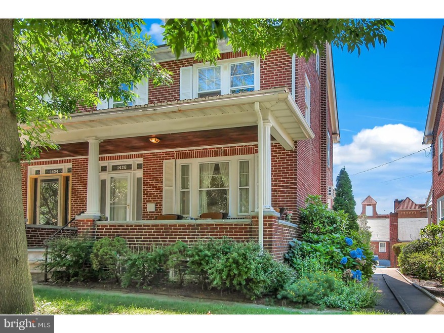 1426 Linden St, Reading, PA 19604 - photo 1