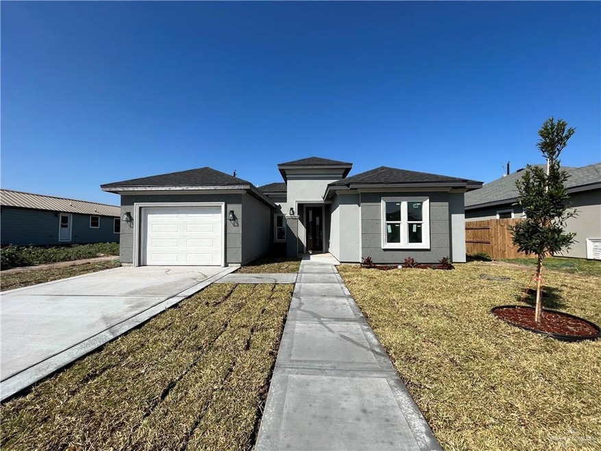 821 Canela Dr, Alamo, TX 78516 - photo 1