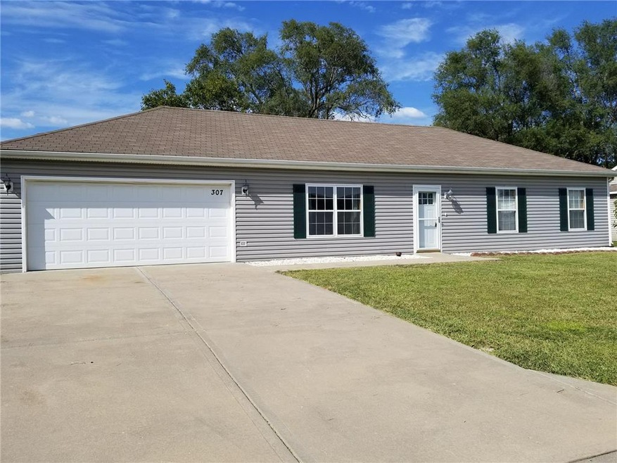 Maintenance free vinyl siding and thermal windows