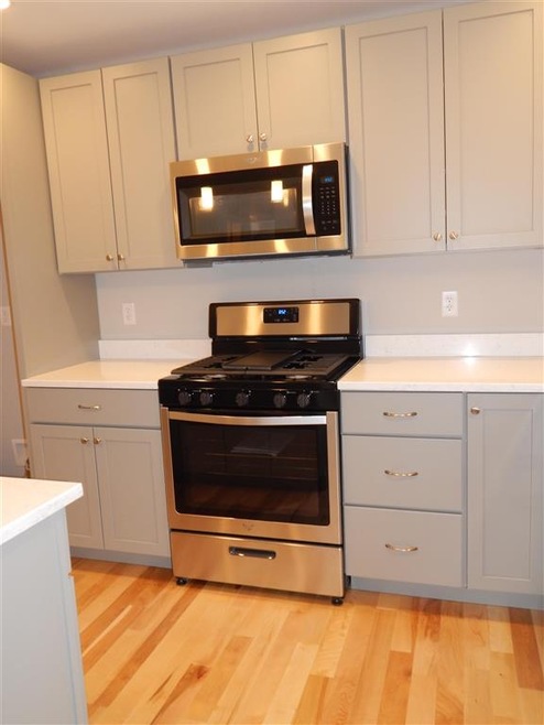 42 Huntington Way unit 18, Kittery, ME 03904 - photo 1