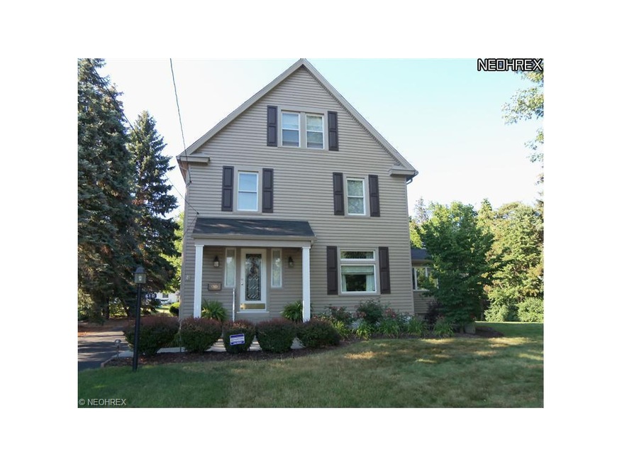 Welcome to 610 Colonial Drive!