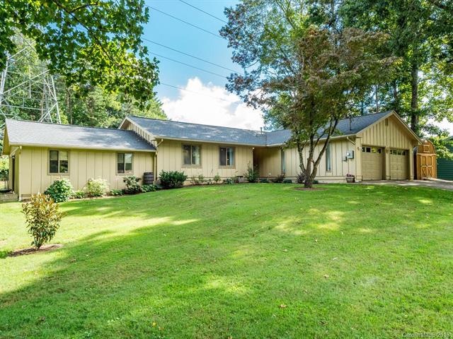 Beautiful well maintained home on quiet dead end s