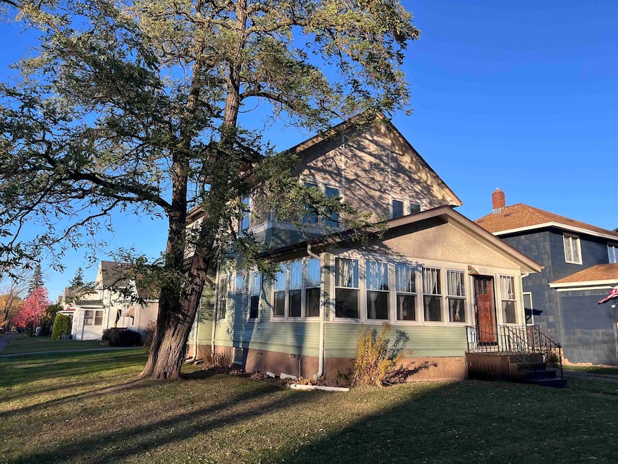 1423 N 26th St unit Belknap South, Superior, WI 54880 - photo 1