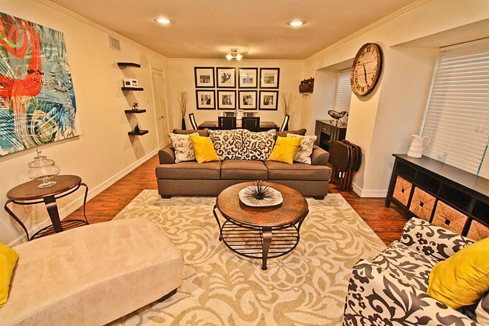 10310 Briar Forest Dr unit 277, Houston, TX 77042 - photo 1