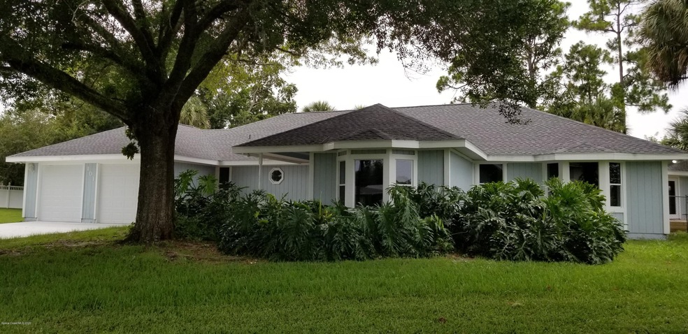 101 Kyle Ct NE