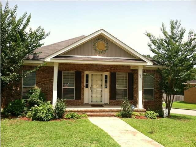 967 Linlen Ave,  built 2006, 3/2 with double garag
