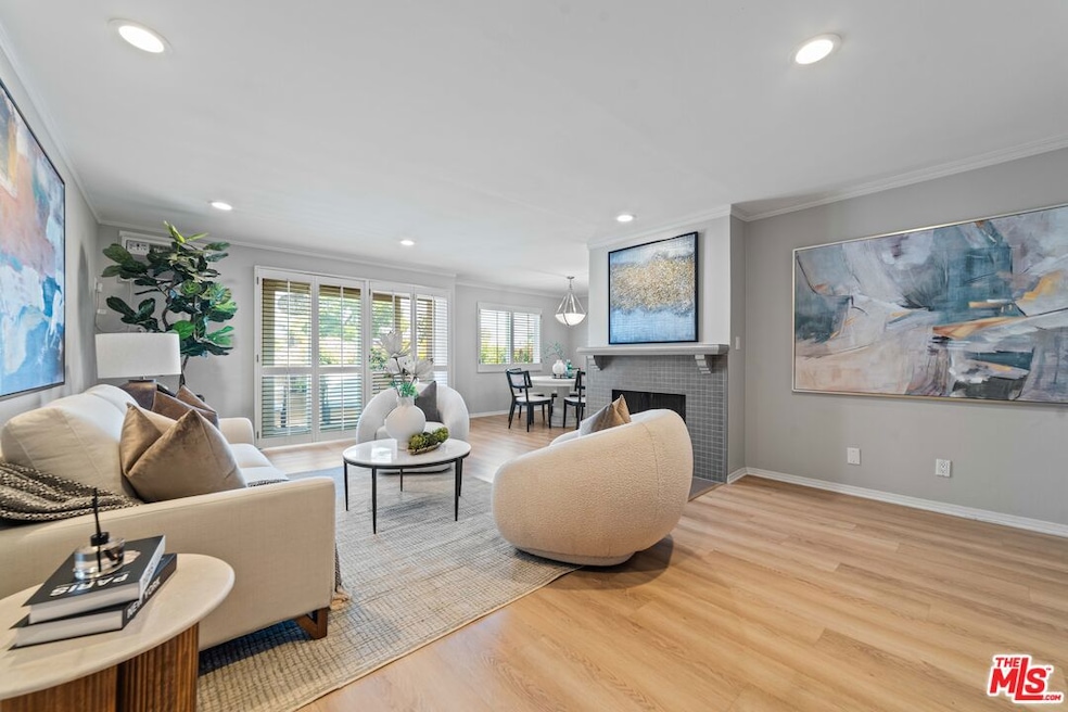 For Sale $899,000 • Co-Listing Agent