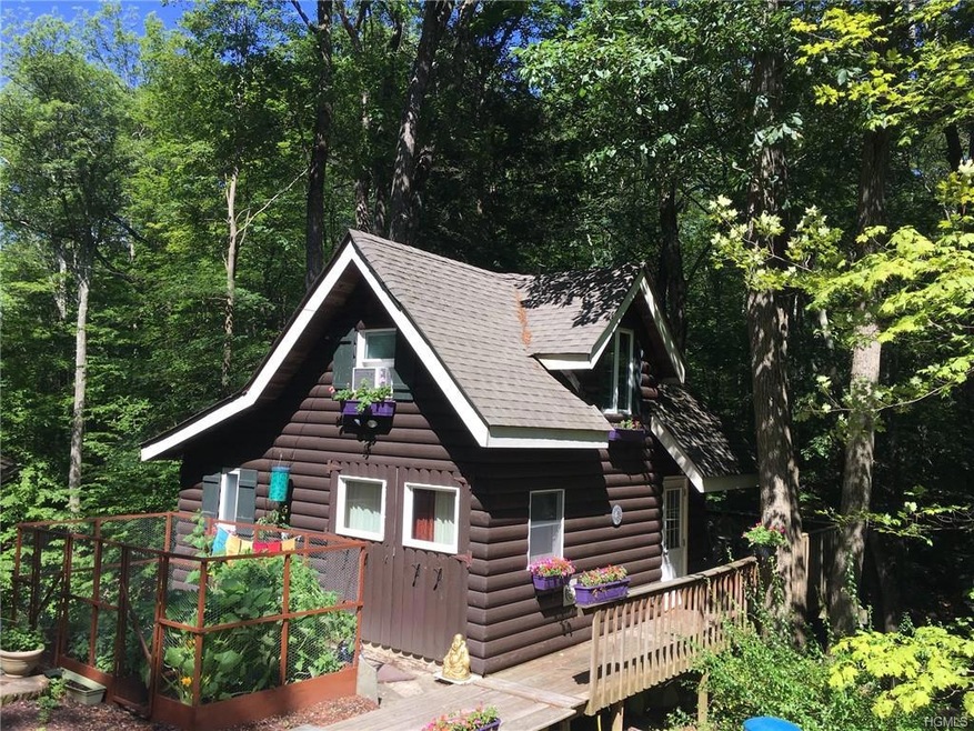 43 Trail of the Hemlocks, Putnam Valley, NY 10579 - photo 1