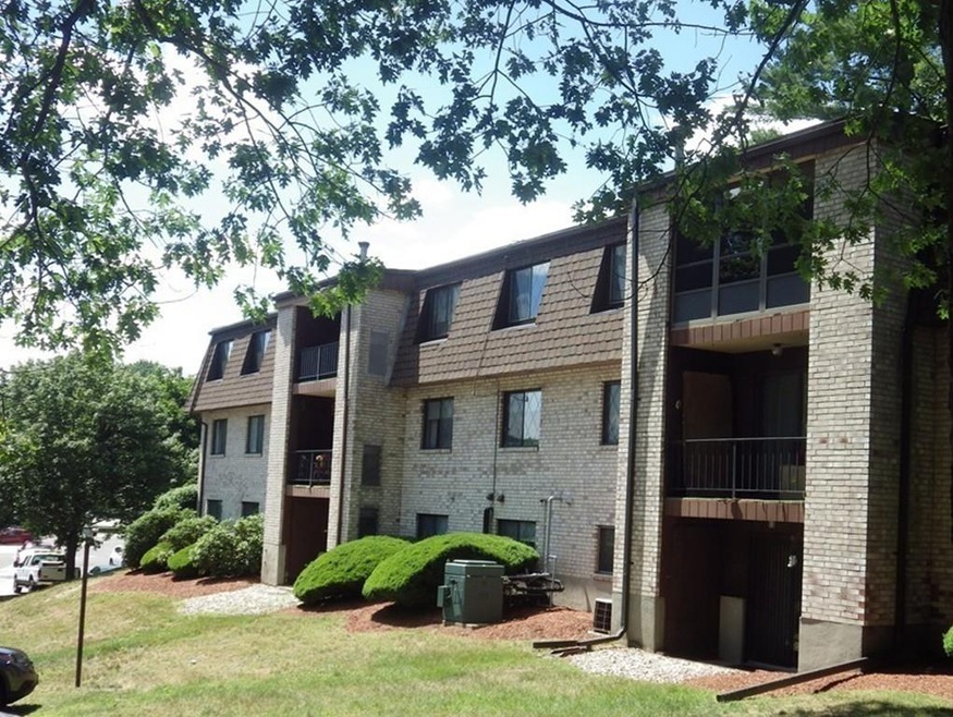 4 Greenbriar Dr unit 307, North Reading, MA 01864 - photo 1