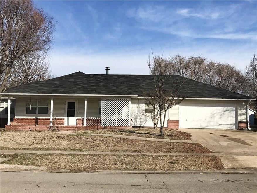 510 Westwood Ave, Prairie Grove, AR 72753 - photo 1