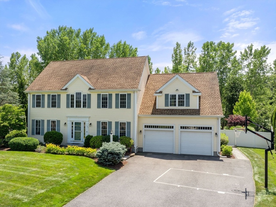 135 Riverside Dr, Wrentham, MA 02093 - photo 1
