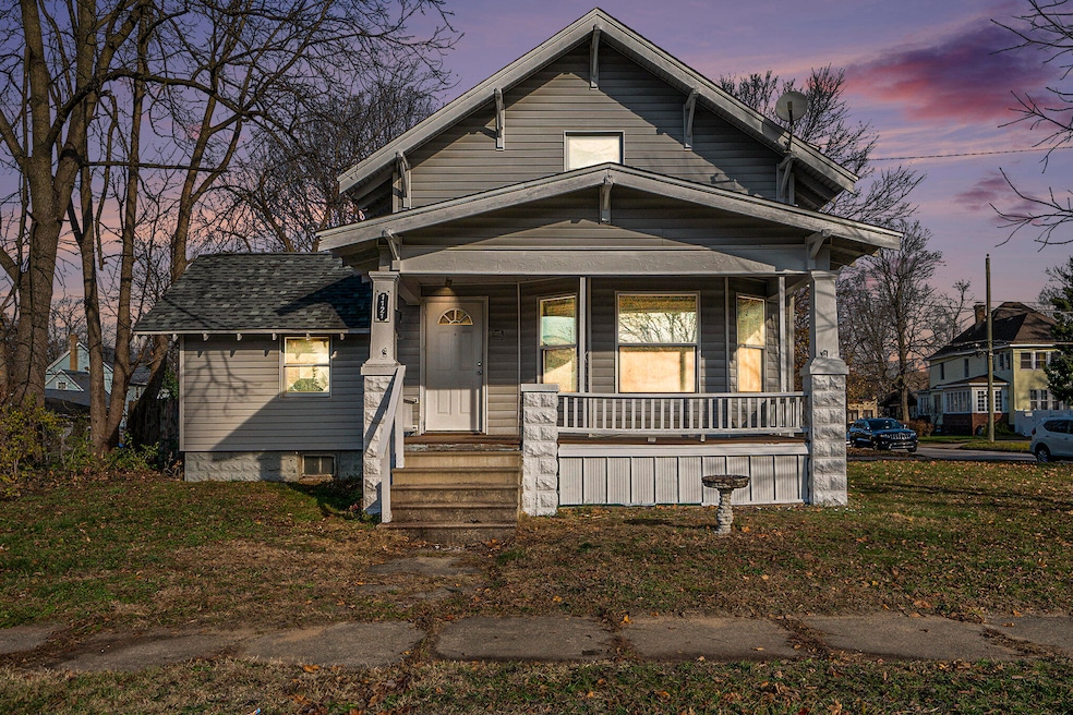 1121 Broadway St, Niles, MI 49120 - photo 1