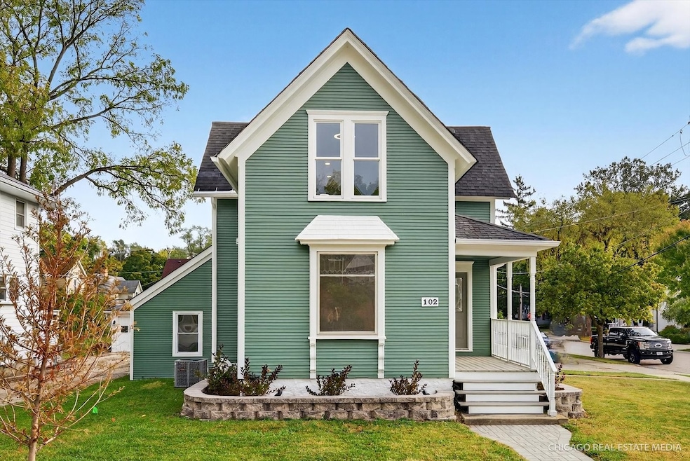 102 Center St, Algonquin, IL 60102 - photo 1