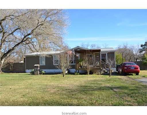 311 S Pine Cir, Pinehurst, TX 77362 - photo 1