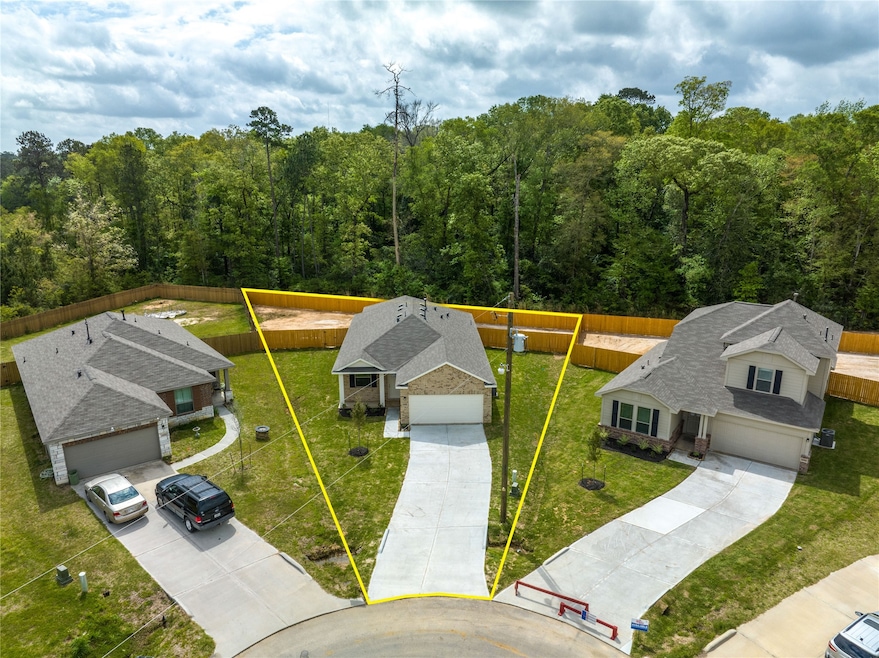 11069 Patriot Ct, Cleveland, TX 77328 - photo 1