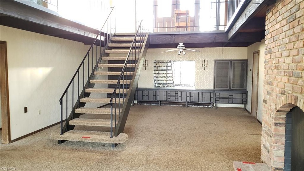 30305 Overlook Dr, Wickliffe, OH 44092 - photo 1