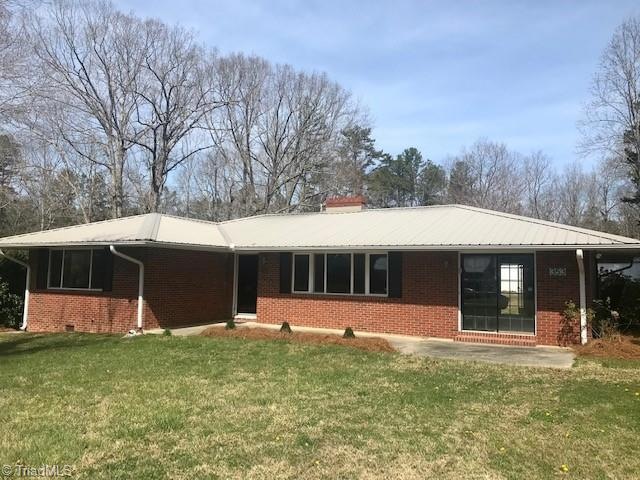 353 Oak View Ln, Asheboro, NC 27205 - photo 1