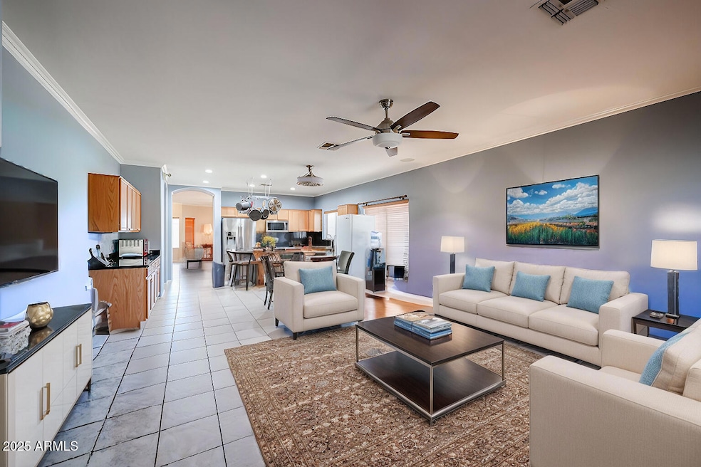 STAGE LIVING AREA