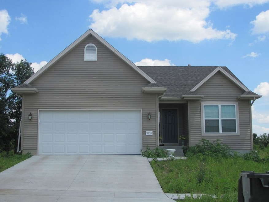 4916 Luke St, Cedar Falls, IA 50613 - photo 1