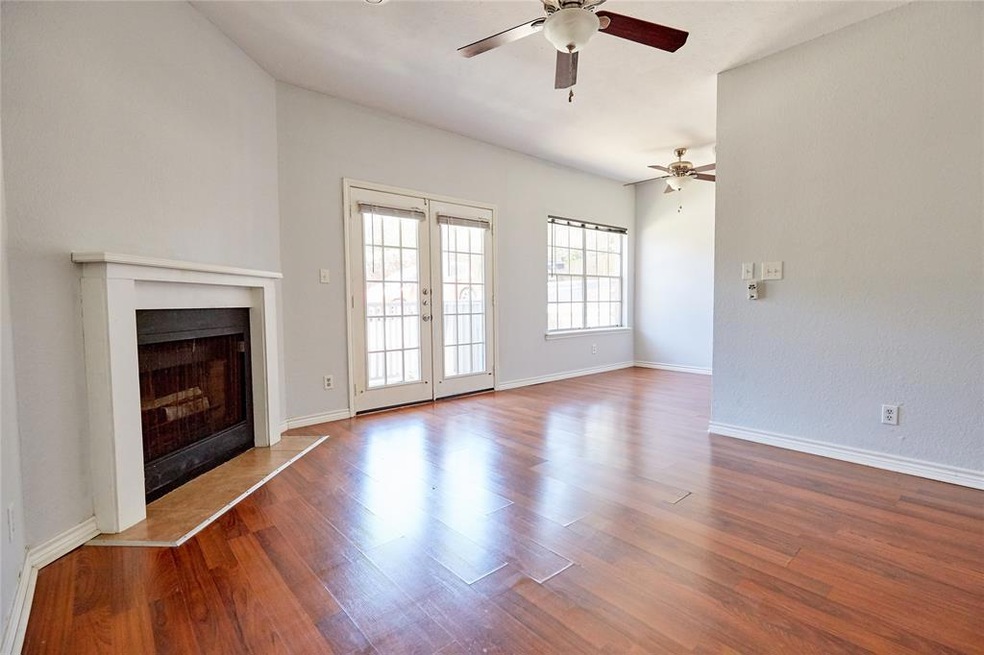 1005 N Lbj Dr unit A2, San Marcos, TX 78666 - photo 1