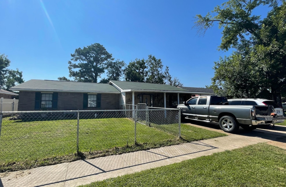 2107 Peach St, Deridder, LA 70634 - photo 1