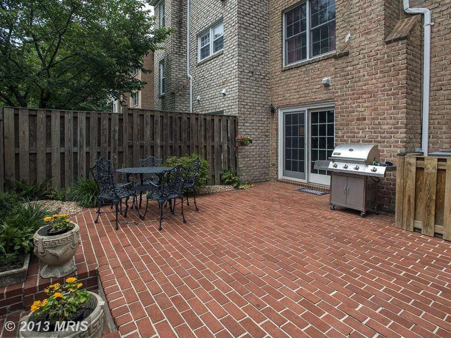 1142 Jeffrey Dr, Crofton, MD 21114 - photo 1