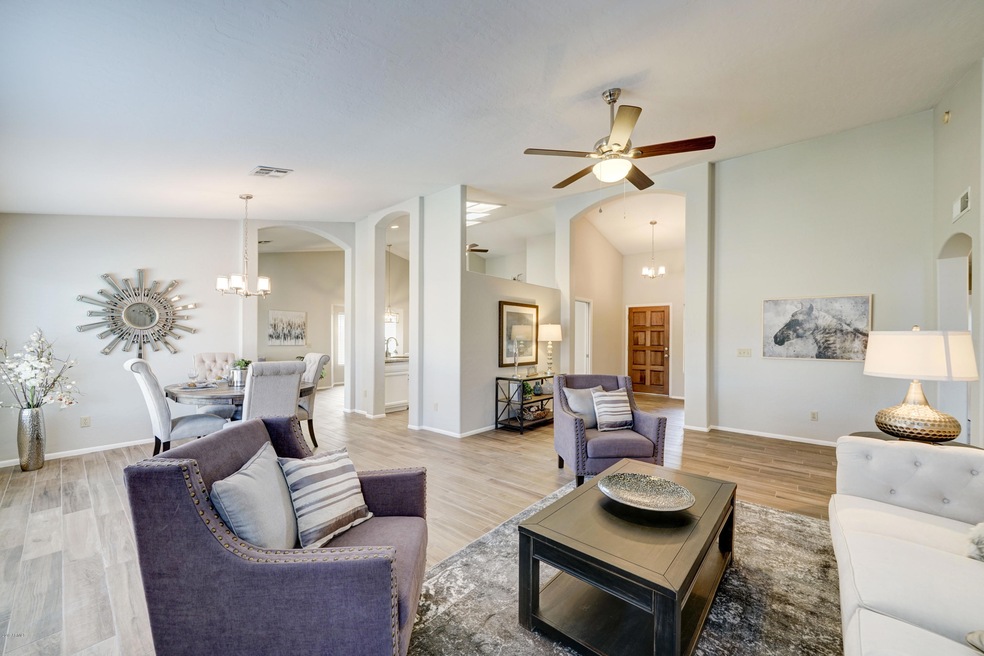 1038 E Hearne Way-8