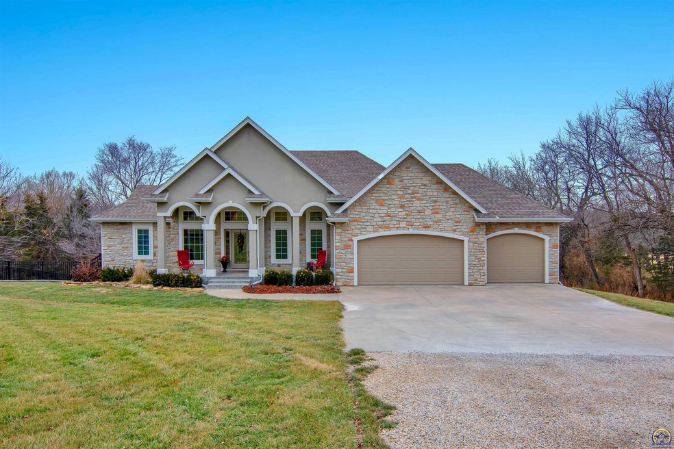 4850 SW 53rd St, Topeka, KS 66610 - photo 1