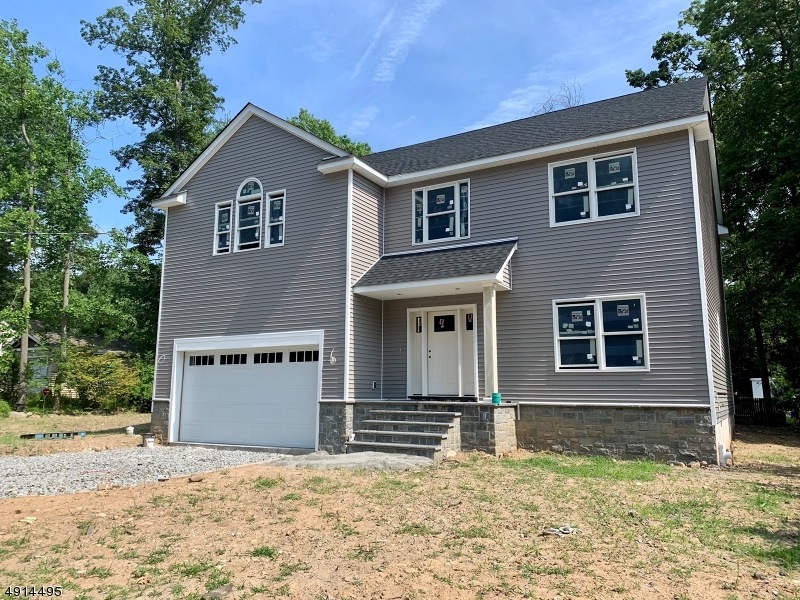 28 Lindbergh Pkwy, Waldwick, NJ 07463 - photo 1