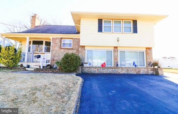 813 Meetinghouse Ct, Cinnaminson, NJ 08077 - photo 1