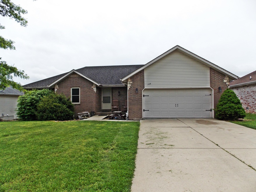 508 W Chestnut Rd, Nixa, MO 65714 - photo 1