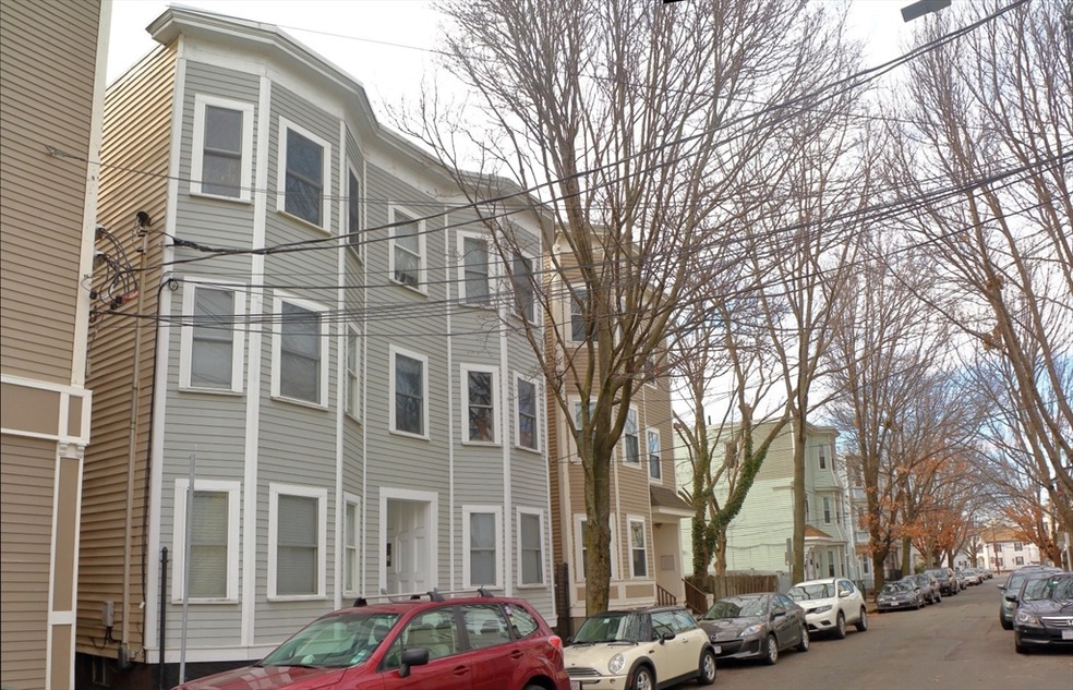 6 Bristol St unit 4, East Cambridge, MA 02141 - photo 1